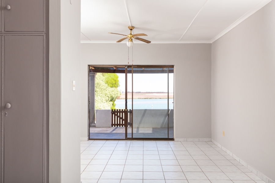 2 Bedroom Property for Sale in Velddrif Western Cape